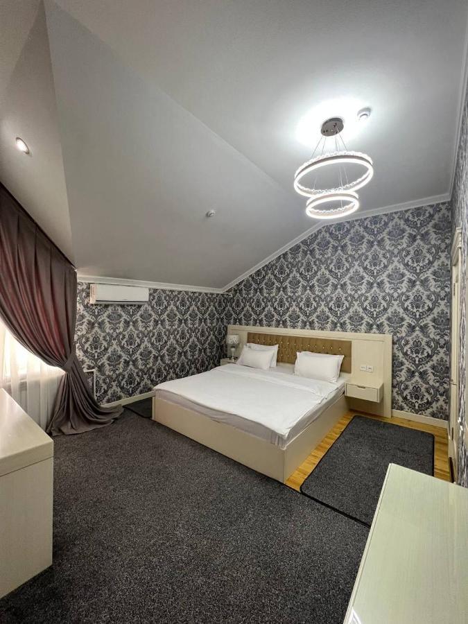 Hotel Afrosiyob Карши Екстериор снимка