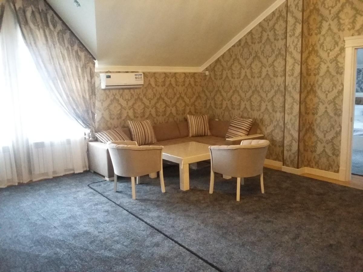 Hotel Afrosiyob Карши Екстериор снимка